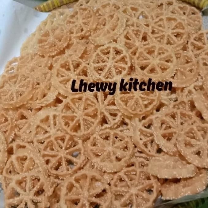 

Kembang Goyang Dengan Wijen Original