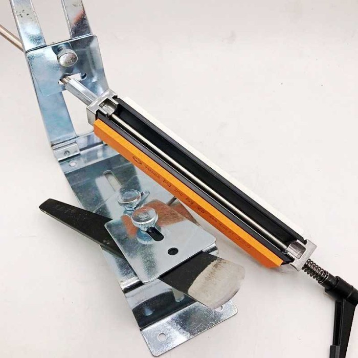 Alat Bantu Asah Pengasah Pisau Professional Knife Sharpener