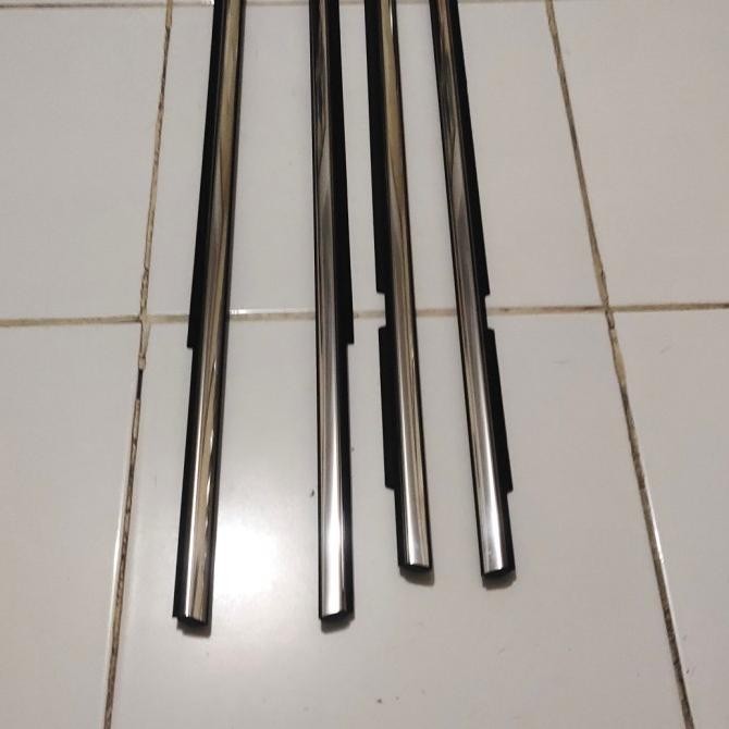 Weather Setrip List Pelipit Kaca Pintu Luar Avanza Chrome 2022 Ori2