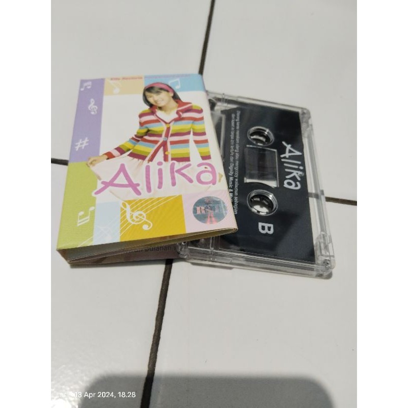 kaset pita alika (lagu anak)