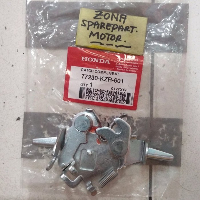 Produk Terbaru Kunci Sadel Jok Belakang Vario 125 Old Ahm 77230 Kzr 601
