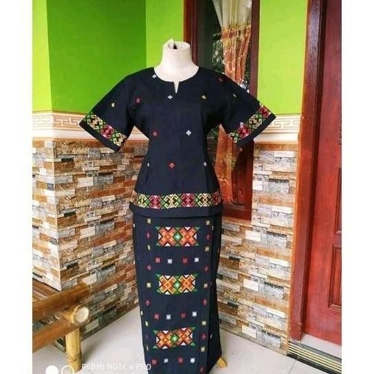 PAKAIAN ADAT TOJARA , BAJU ADAT TORAJA SET , BAJU WANITA TORAJA