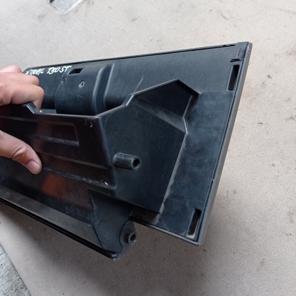 Laci Dashboard Bagian Kiri Penumpang Nissan Xtrail X-Trail T30 Type St Original Copotan