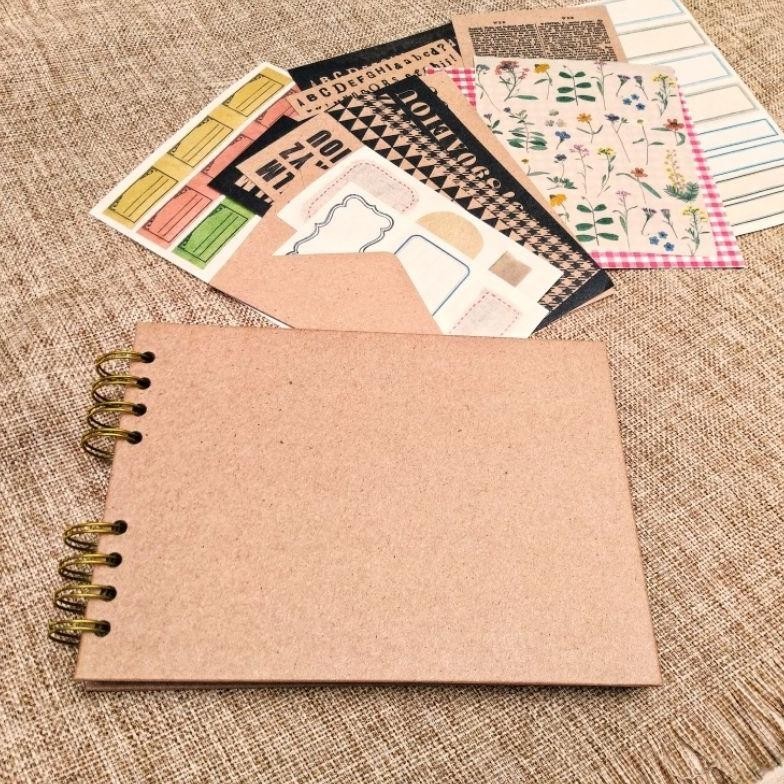 

SCRAPBOOK A5 WITH FREEBIES - DP023 - SCRAPBOOK ALBUM 21CMX15CM (20X14CM) SHOPEE