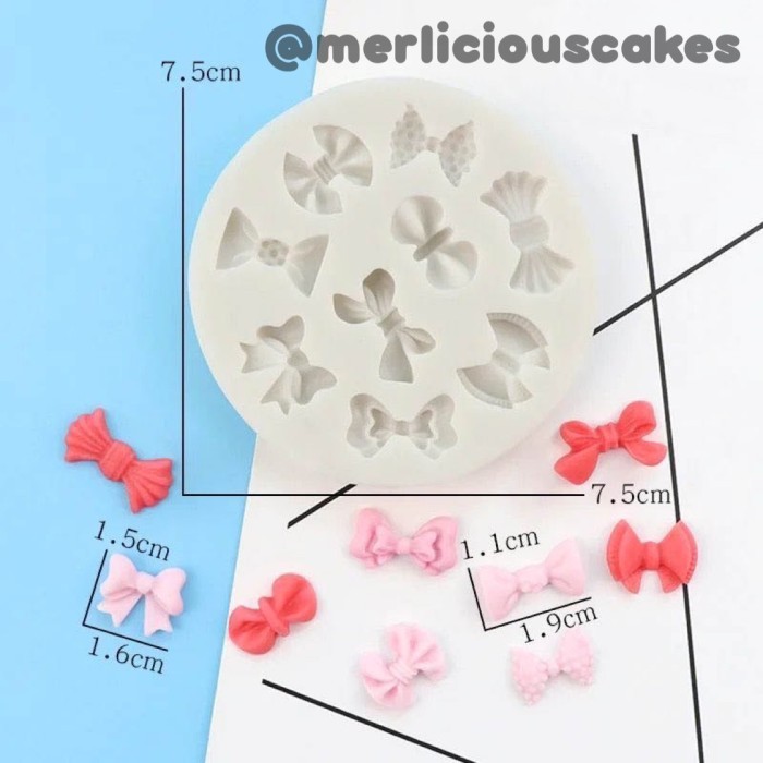 

BS502 9 Pcs Tiny Bow Pita Silicone Silikon Mould Mold Cetakan Fondant Cake GRATIS ONGKIR