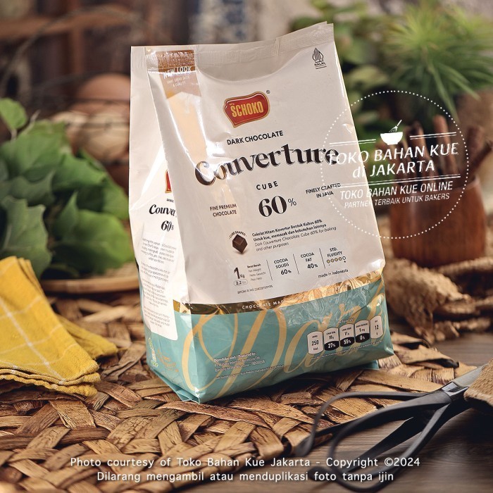 

Ready Schoko Dark Chocolate Couverture CUBE 60% 1kg Cokelat Baking Coklat