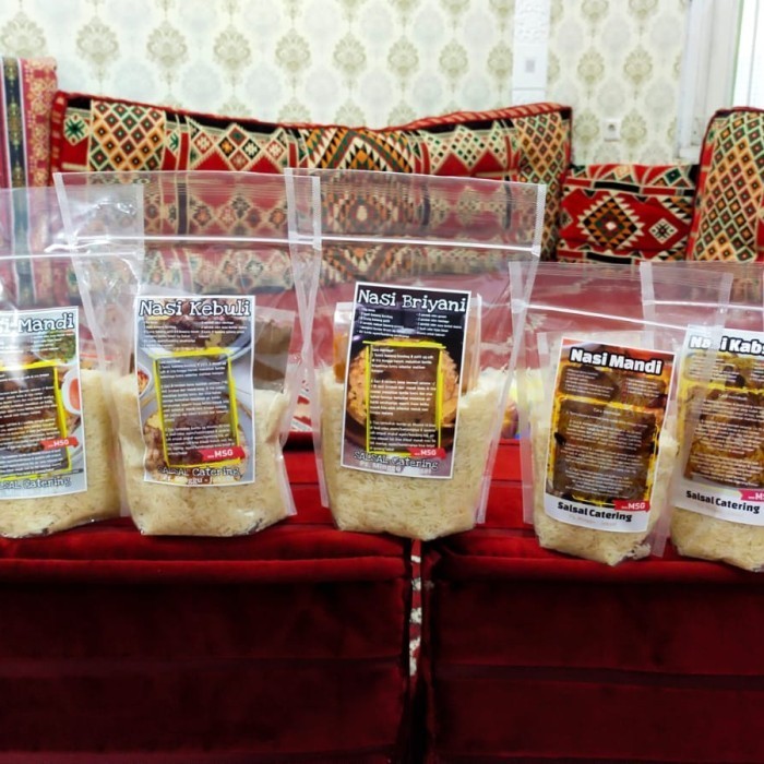 

Ready Paket Instan Beras Basmati 500gr Plus Bumbu dan Kismis kebuli kabsah