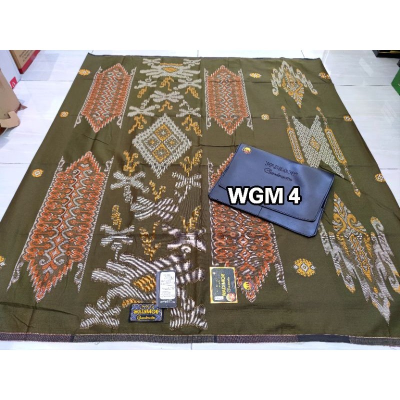 Sarung WADIMOR GRANDMASTER Motif SJL Full Timbul