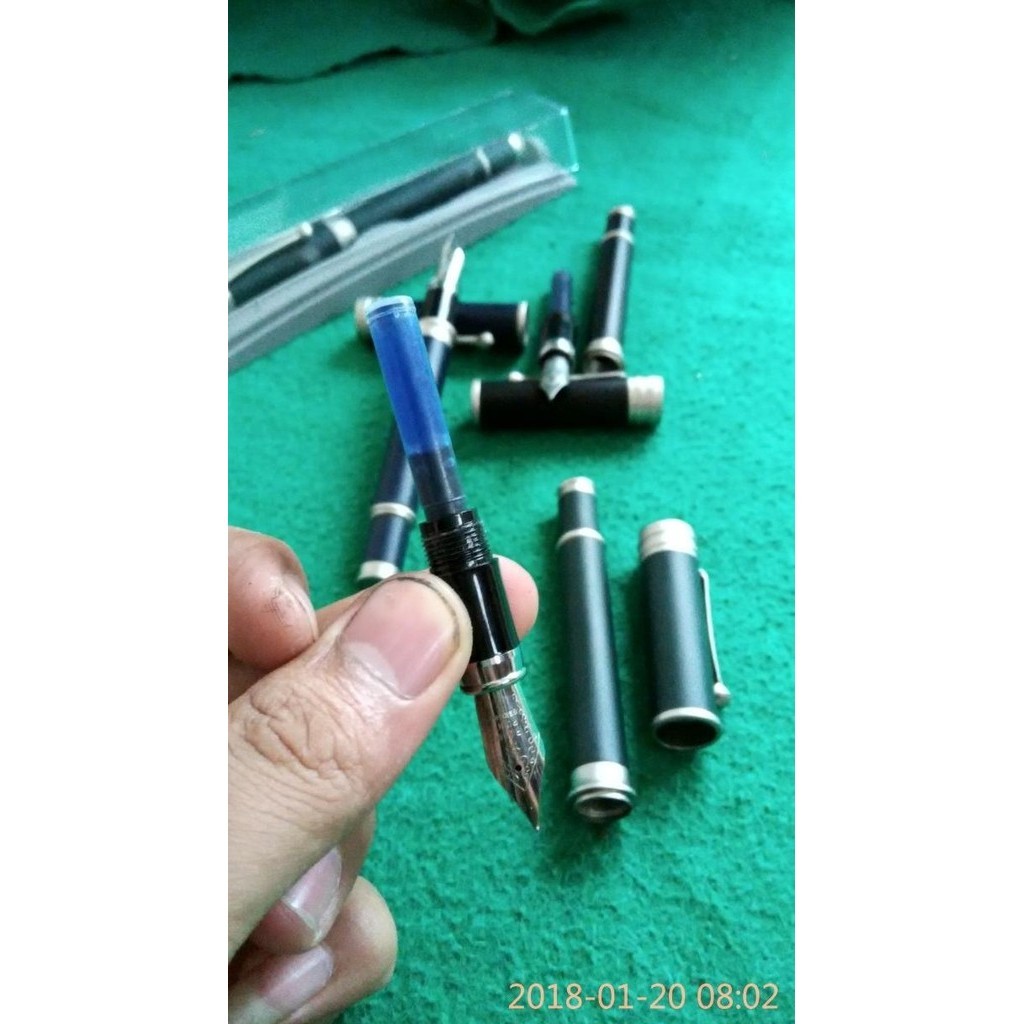 

Fountain Pen Iridium Germany Eksklusif. Pena Tinta Isi Nib.Mata Kecil.