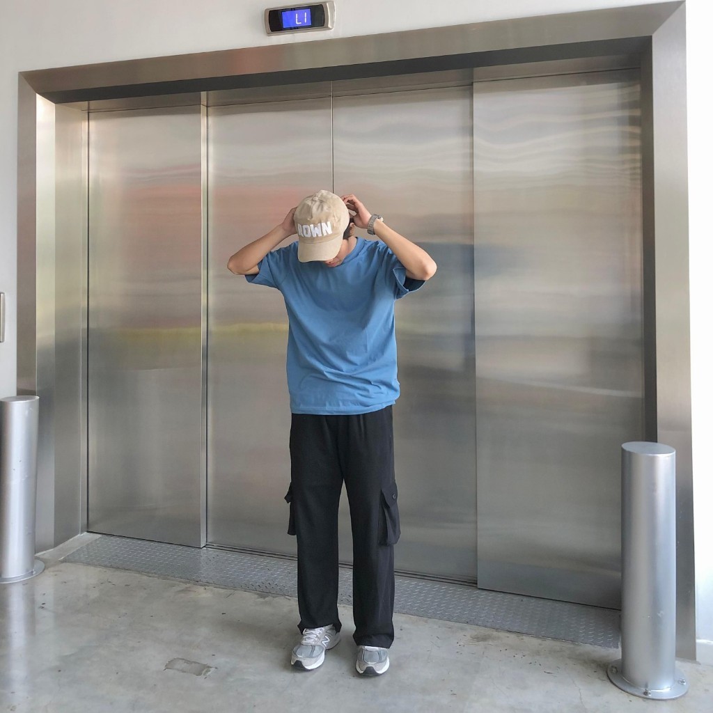 Promo Mega Sale 5.5 // QOTH 'Steel Blue Oversized T-shirt' Kaos Polos Oversize 20s Biru Muda Denim