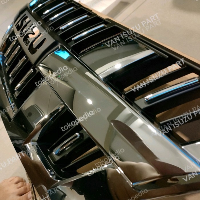 Gril Grill Grille Depan Isuzu Panther Grand Touring Chrome Krum Orgnal