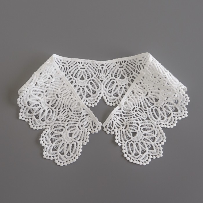 

Kerah Renda Bordir Mewah Aplikasi Jahit Fake Collar Application