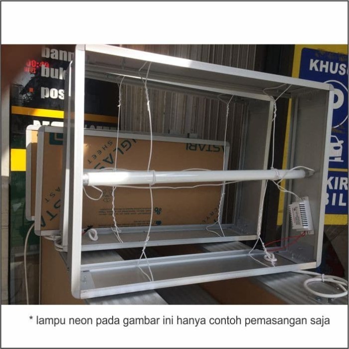 Neon Box 60X90 Knockdown