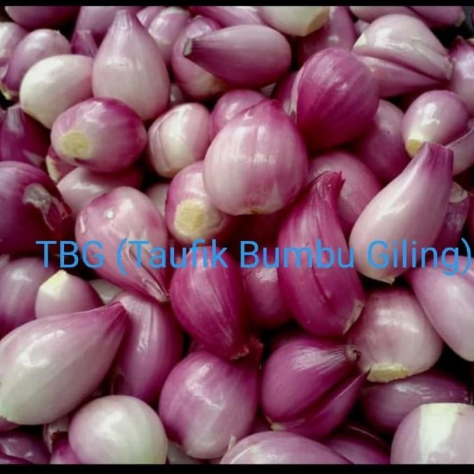 

bawang merah brebes sudah di kupas 1kg