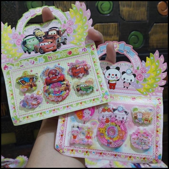 

HOT DEAL STIKER SHAKER ISI AIR DAN MANIK KARAKTER LUCU UNIK/ STICKER SHAKER TAS !!!!!!!