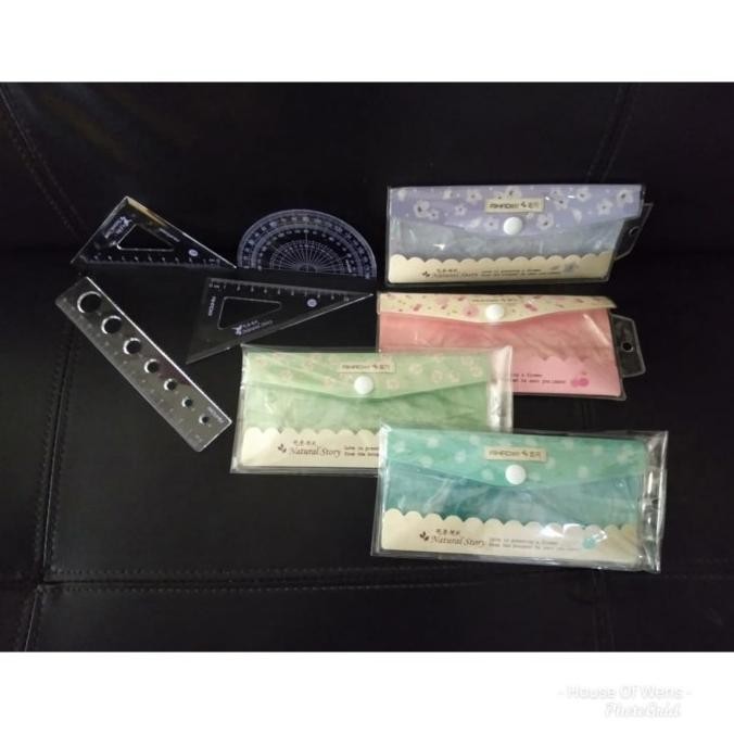 

Penggaris Set - Penggaris Floral Set Berkualitas