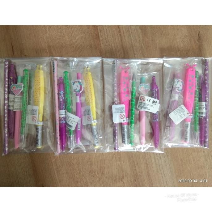 

Terbaru Paket Alat Tulis Smiggle Original - Isi Mix Limited Edition