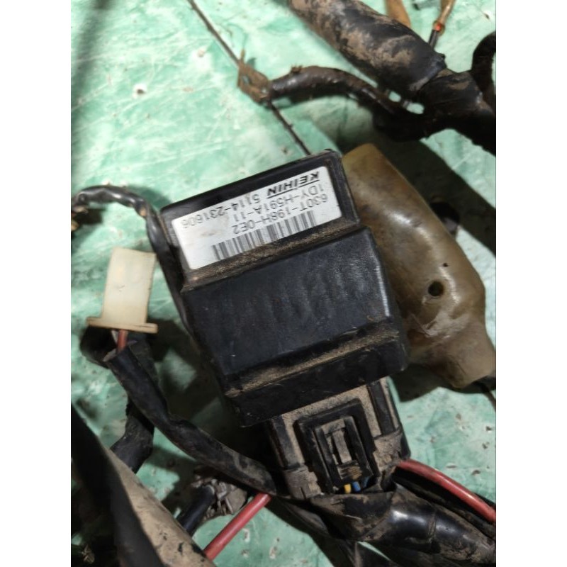 ECU  CDI aja Jupiter Z1 1DY barang masih bagus ori bawaan motor copotan motor asli