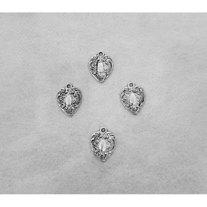 

paling diminati] Metal Charm Love Silver / Liontin Bentuk Hati Silver/Nikel