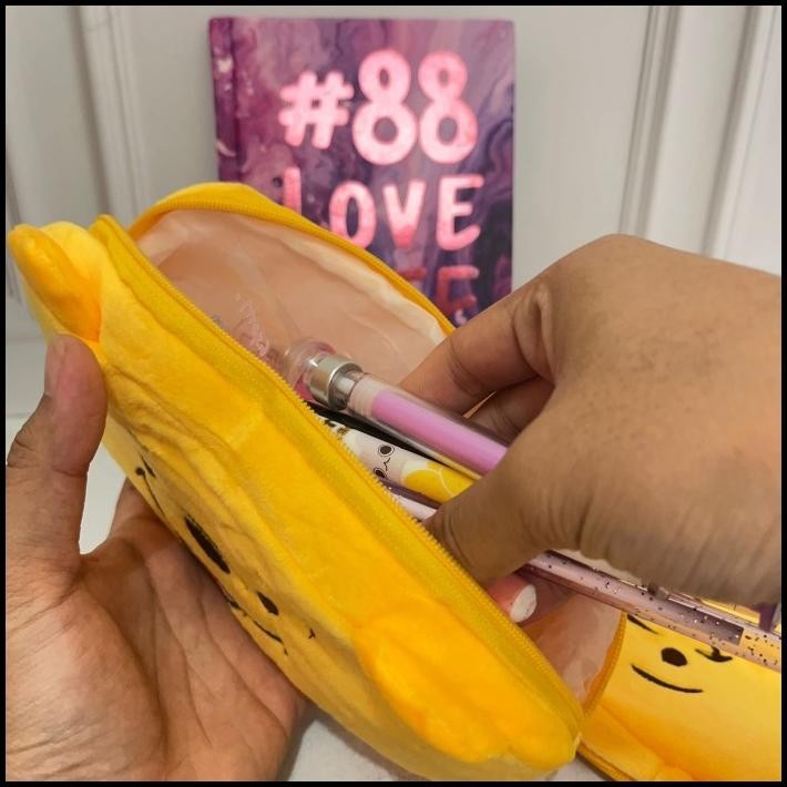 

DISKON TEMPAT PENSIL POOH LUCU UNIK BAHAN KAIN BLUDRU HALUS BISA GROSIR & COD !!!!!!!