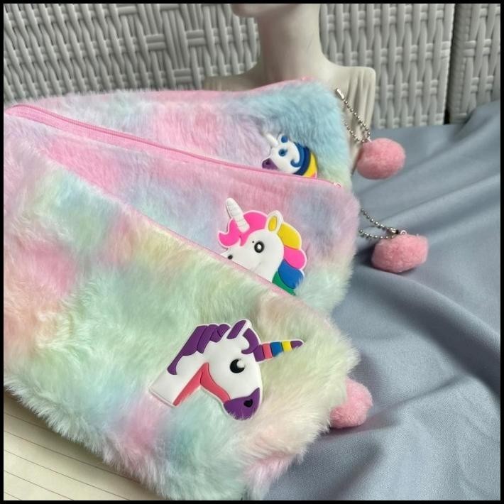

TERBARU KOTAK PENSIL UNICORN BULU RAINBOW MODEL MATA MUKA MEREM CUTE TERMURAH !!!!!