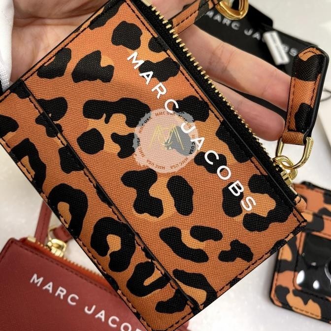 

Marc Jacobs Card Holder With Key Ring Mj Print Saffiano Leopard Mj671 Premium Murah Baru