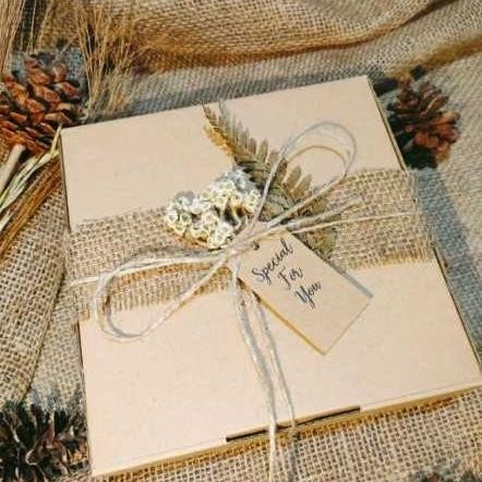 

Beli 2 Murah Gift Box / Box Kado / Kotak Kado / Kotak Hadiah / Kotak Hampers / Box Hampers Rustic