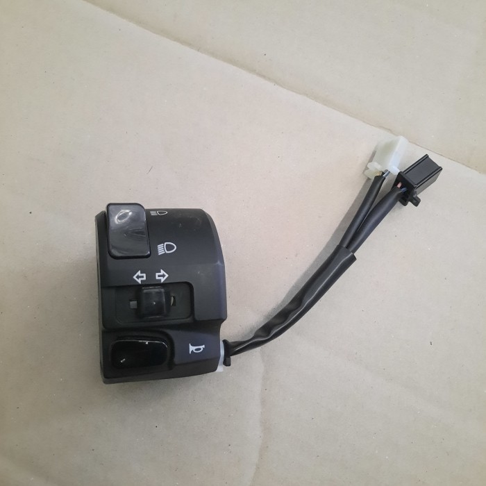 Saklar Holder Kiri Yamaha Lexi Lexy Original Ori Asli