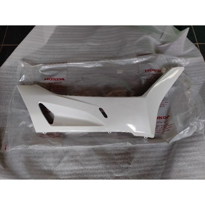 cover r floor side dek samping bawah PCX 160 k1z putih kanan