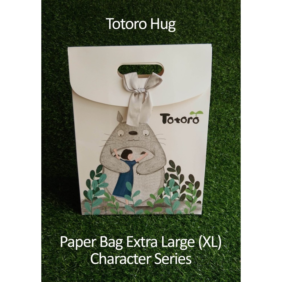 

Paper Bag Motif / Tas Kertas Kado / Tas Ulang tahun - XL TOTORO