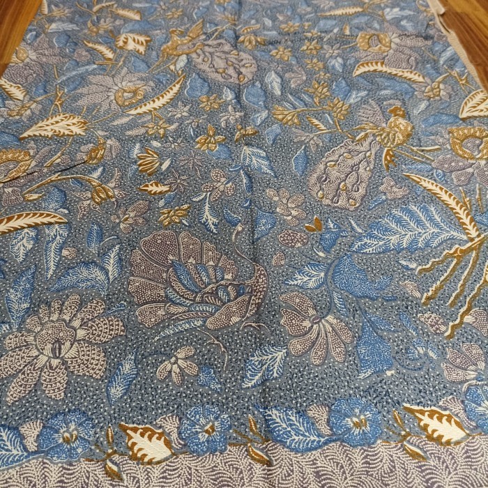 Kain Batik Dobby Tiga Negri Abu Biru Muda Pesisiran Klasik