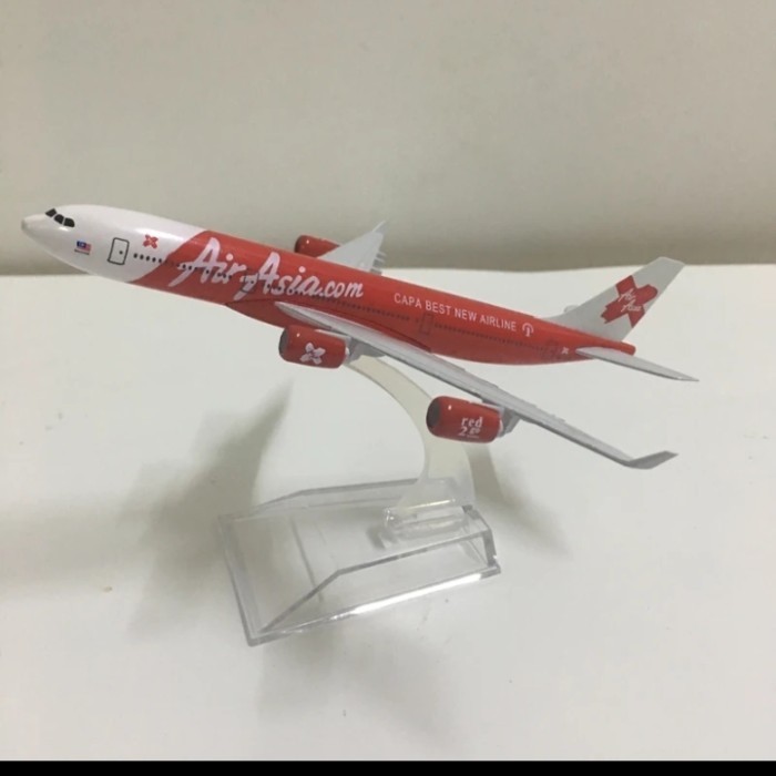 Cabre Miniatur Diecast Pesawat Airasia A340 16 Centi Tidak Ada Roda