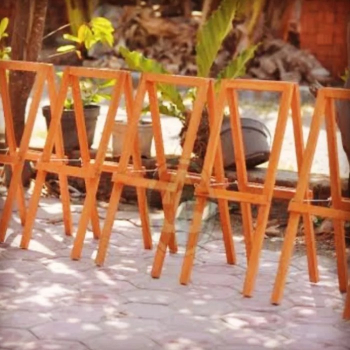 

Jagrak(stand lukis Styrofoam bergambar ukuran gambar 30 x 40cm K01