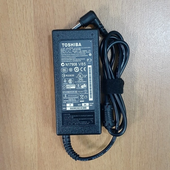 Adaptor Charger Original Laptop Toshiba Satellite L510 L740 L745 L735