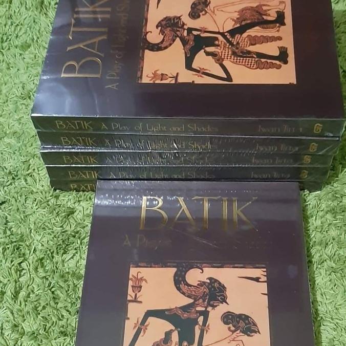 [Ready Stock] Batik A Play Of Light And Shades Iwan Tirta
