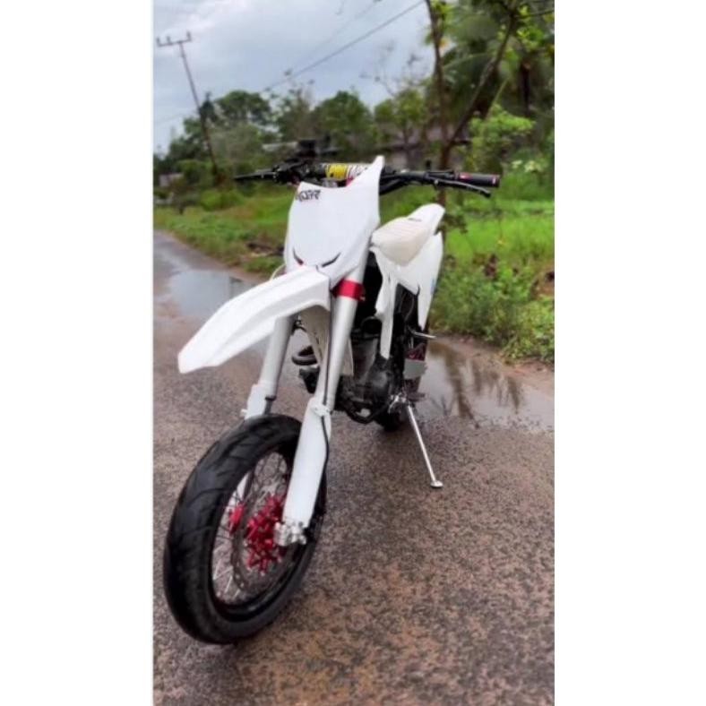 CR - SEPAKBOR DEPAN RMZ 450 DAN PAPAN NOMOR RMZ 450 COVER BODY RMZ 450 RMZ 450 SPAKBOR DEPAN RMZ 450