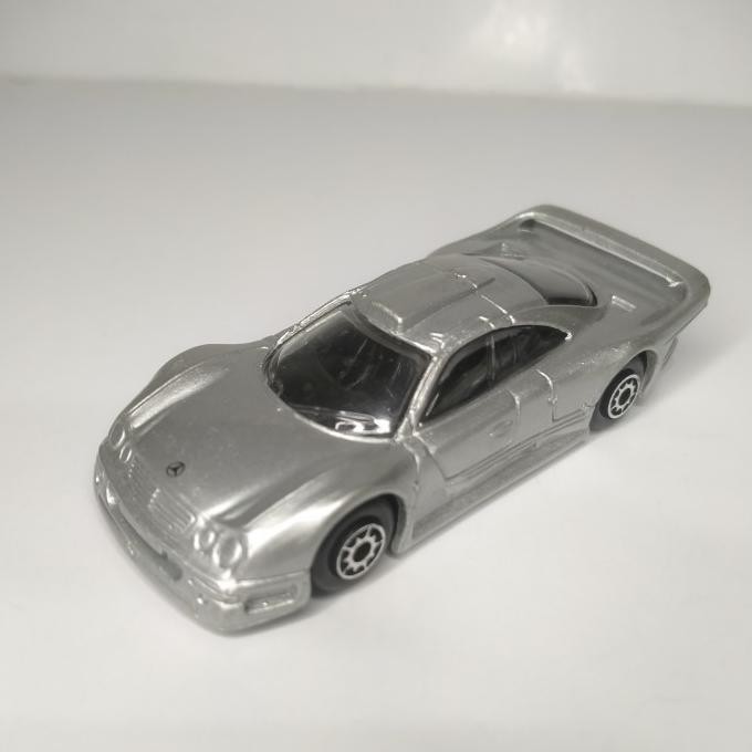 [WIN] DIECAST MAISTO MERCEDES CLK-GTR STREET VERSION LOOSE