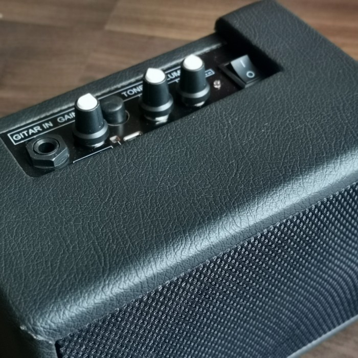 Ami Amplifier Mini Gitar Elektrik & Akustik