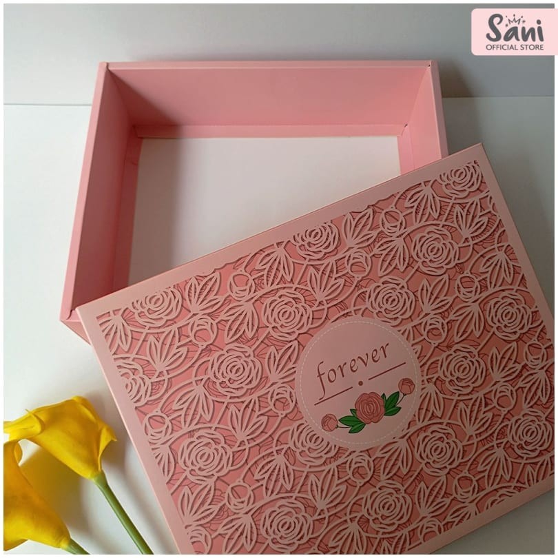 

Sani | Kotak Kado Persegi Panjang / Gift Box 26.5 x 21.5 x 7.5 SAVE PINK (ATK)