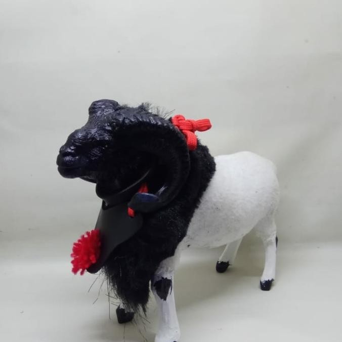 MAINAN MINIATUR DOMBA