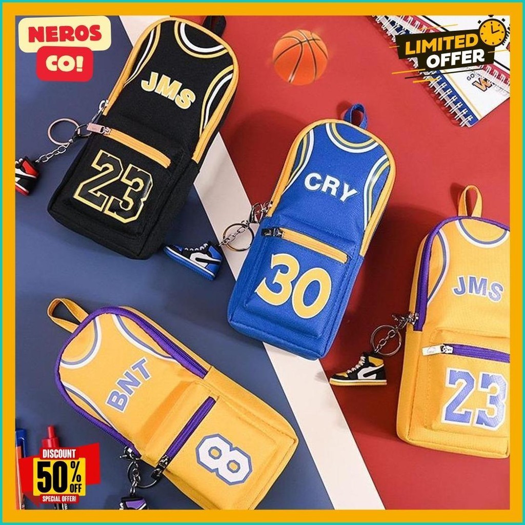 

Kotak Pensil Motif Football / Basketball / Slamdunk (Lagi Rame)