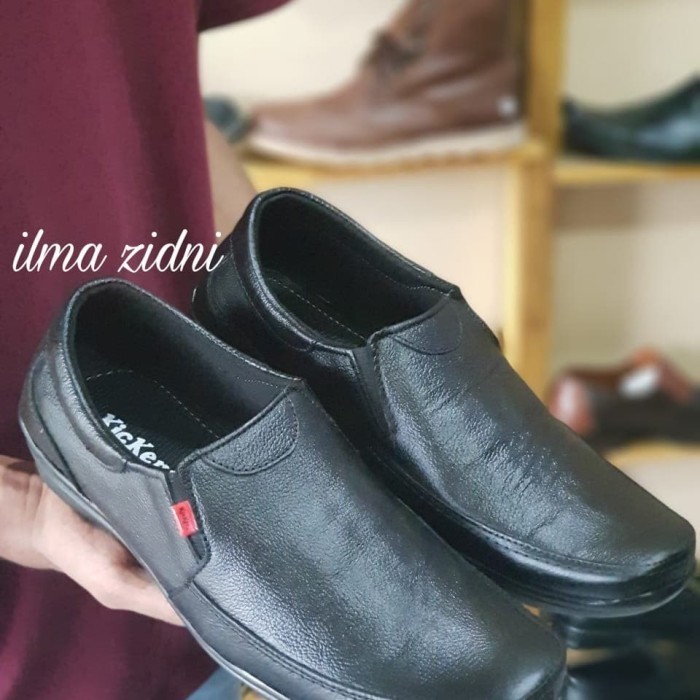 Sepatu Pantofel Kickers Pria