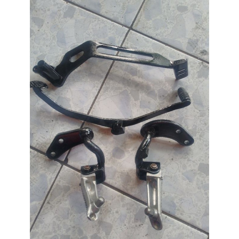 Foot Step depan second copotan motor Suzuki Satria Fu Fufi / injeksi