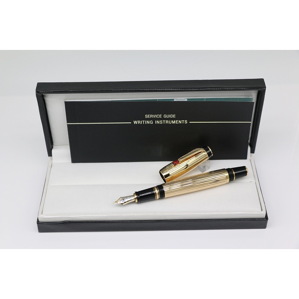 

Mont Bohemia Ag925 Pulpen Pendek Badan Emas dengan Nomor Seri dan Warna Berlian Pengiriman Acak Hadiah Terbaik