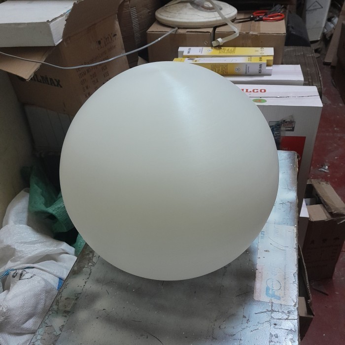 Kap Lampu Taman Bulat 40 Cm Akrilik Cover Susu Lampu