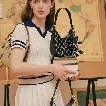 TTWN Bear Shoulderbag TN 3240 100% Original