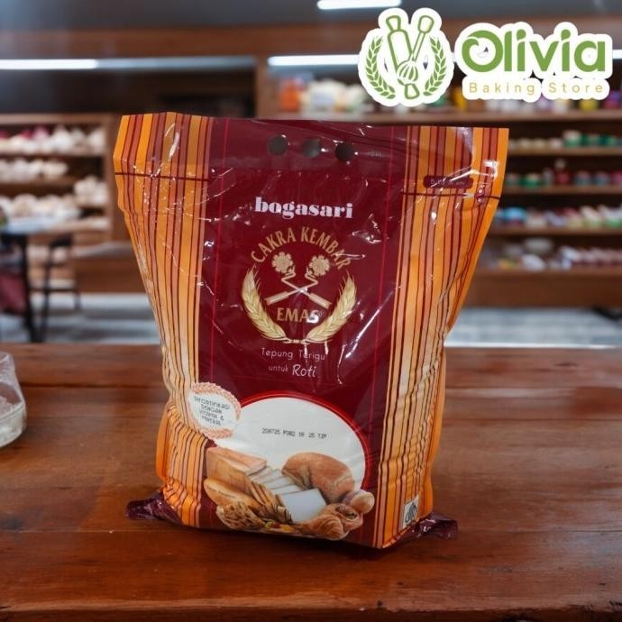 

Tepung CAKRA KEMBAR Emas Roti 5 Kg Terigu Spesial BOGASARI