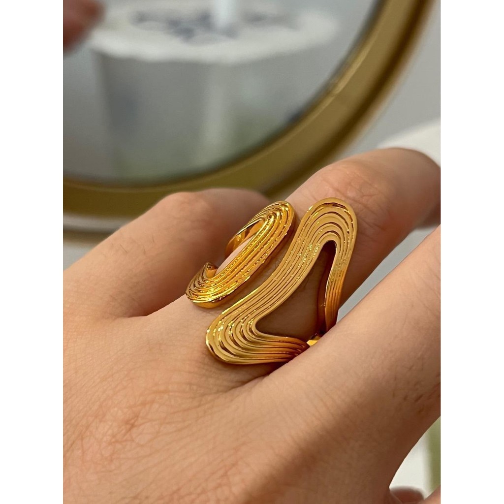 an and American Gold Wide Open Ring/Unique Index Finger Ring/Irregular Bracelet