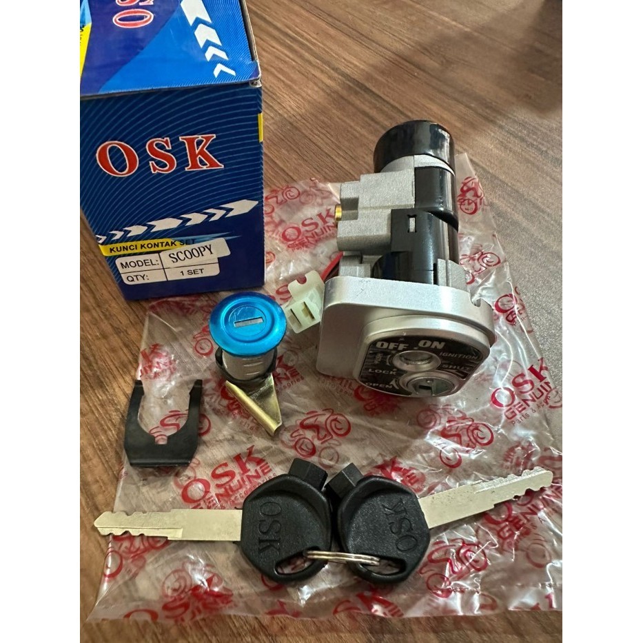 Kunci Kontak Assy Scoopy Key Set Motor OSK