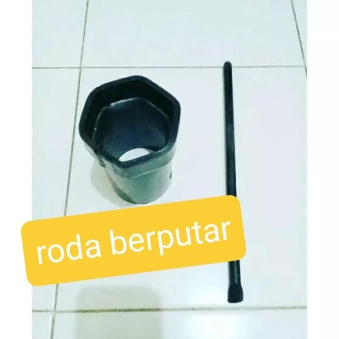 KUNCI MUR AS RODA BELAKANG CANTER 110, CANTER 125, CANTER 135